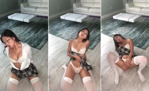 【主播网红】Schoolgirl Aeries Steele is POV Dildo Blowjob