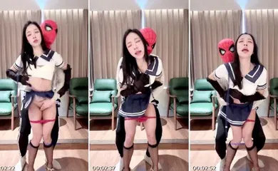 【国产精选】顶级健身网红，高颜白富美【tinaislove】下海沦为财阀母狗，各种调教3P，完全露脸(5)